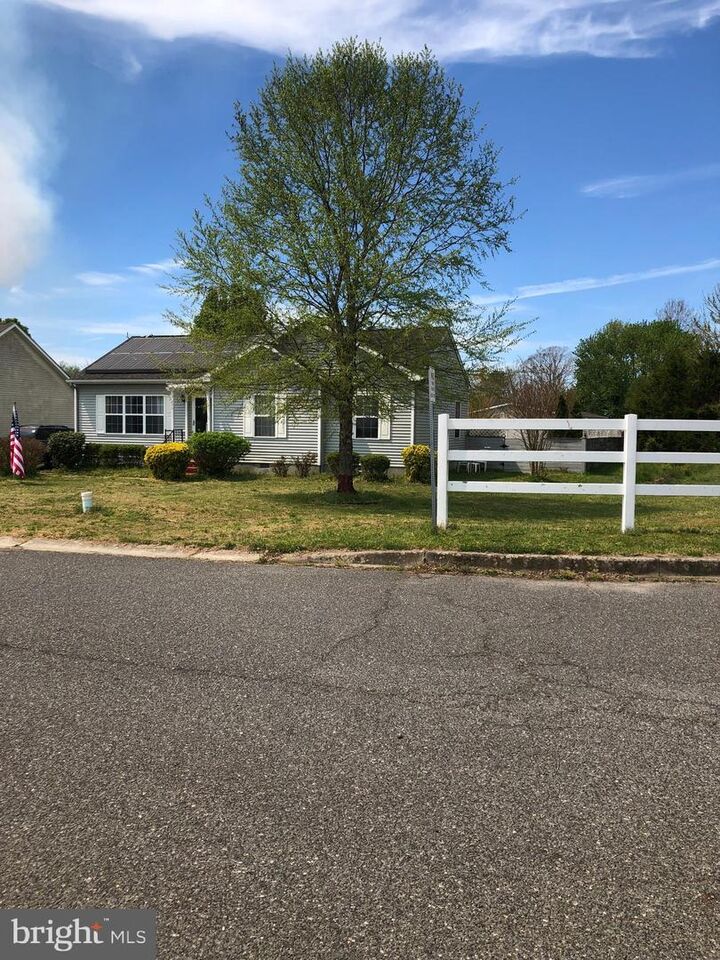 Property Photo: 7250 Chatham Manor Way MD 21850