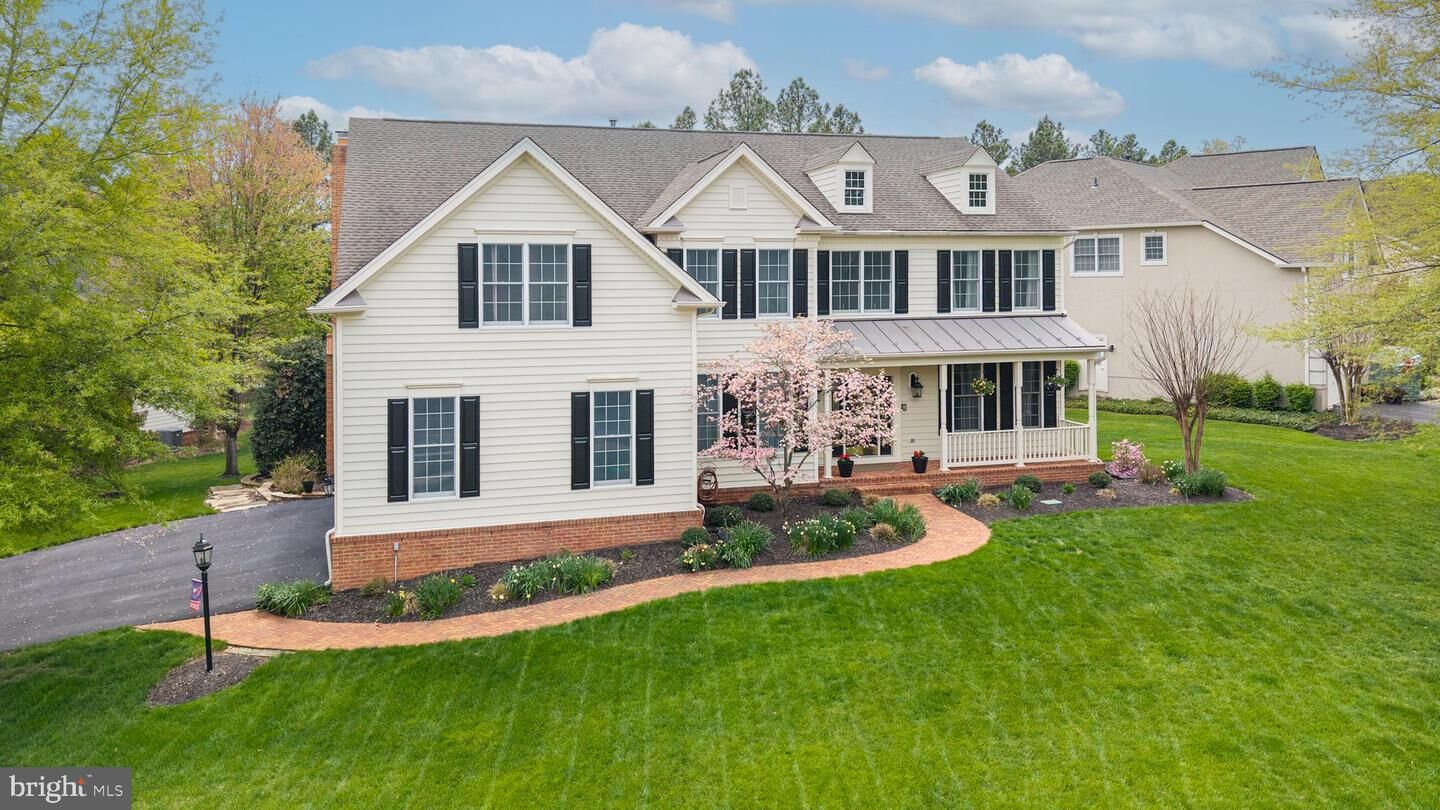Property Photo:  15749 Rothschild Court  VA 20169 