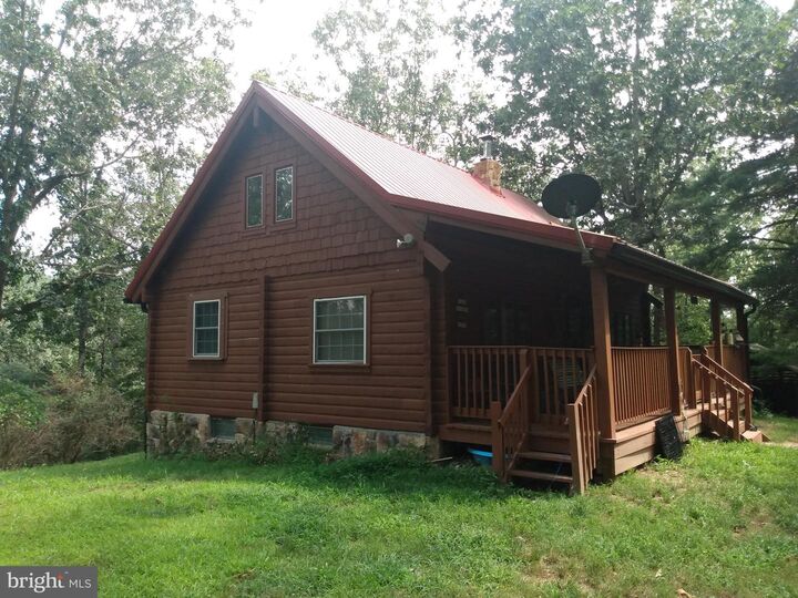 Property Photo: 412 Hideaway Lane WV 25411