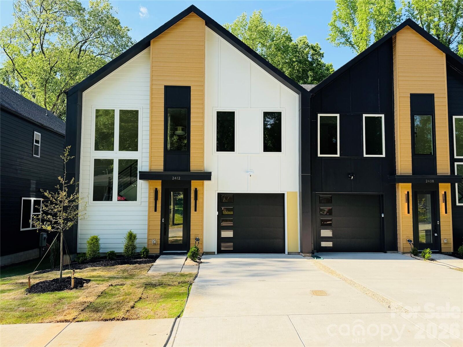 Property Photo:  2412 Crestview Drive  NC 28216 