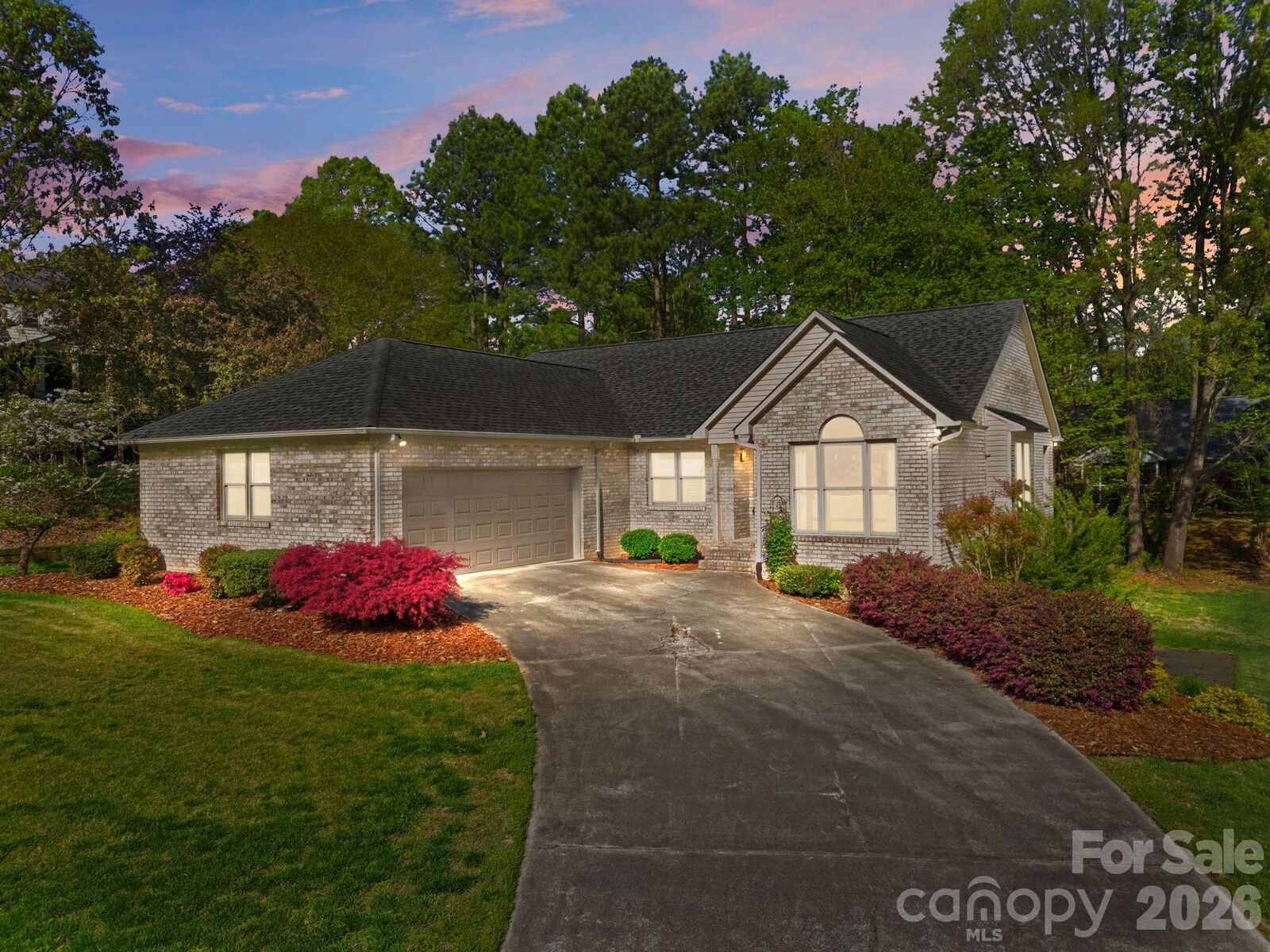 Property Photo: 406 Vincent Court NC 28146