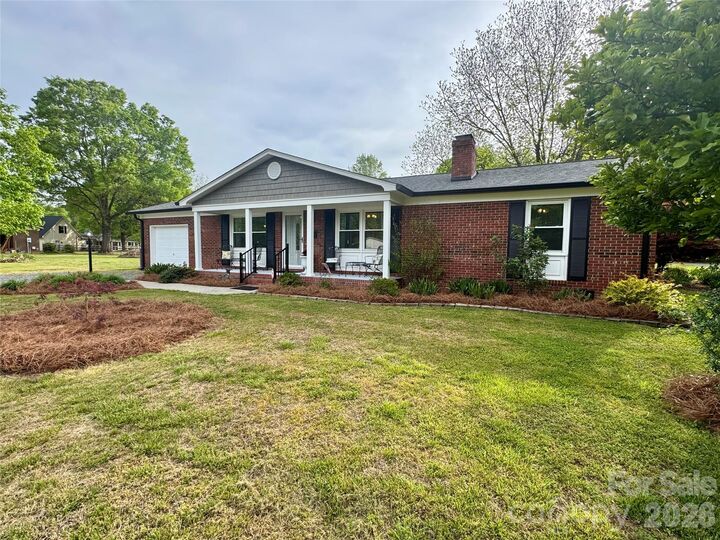 Property Photo:  1104 Amigo Drive  NC 28025 