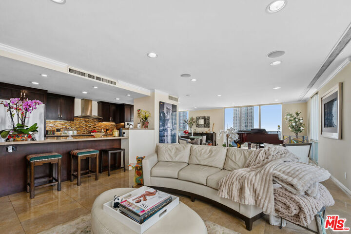 Property Photo:  2160 Century Park  CA 90067 