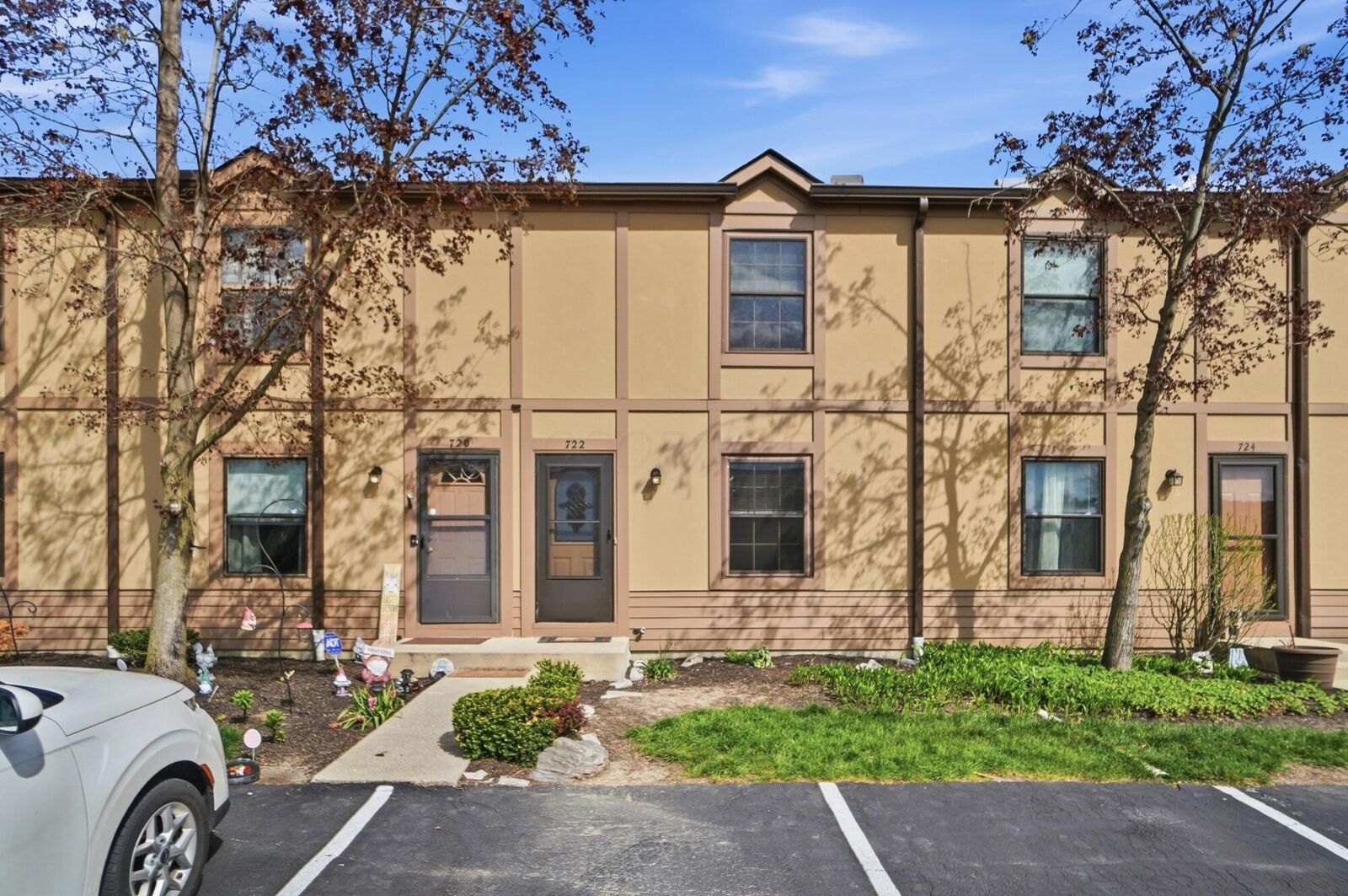 Property Photo:  722 Michael View Court  OH 43085 