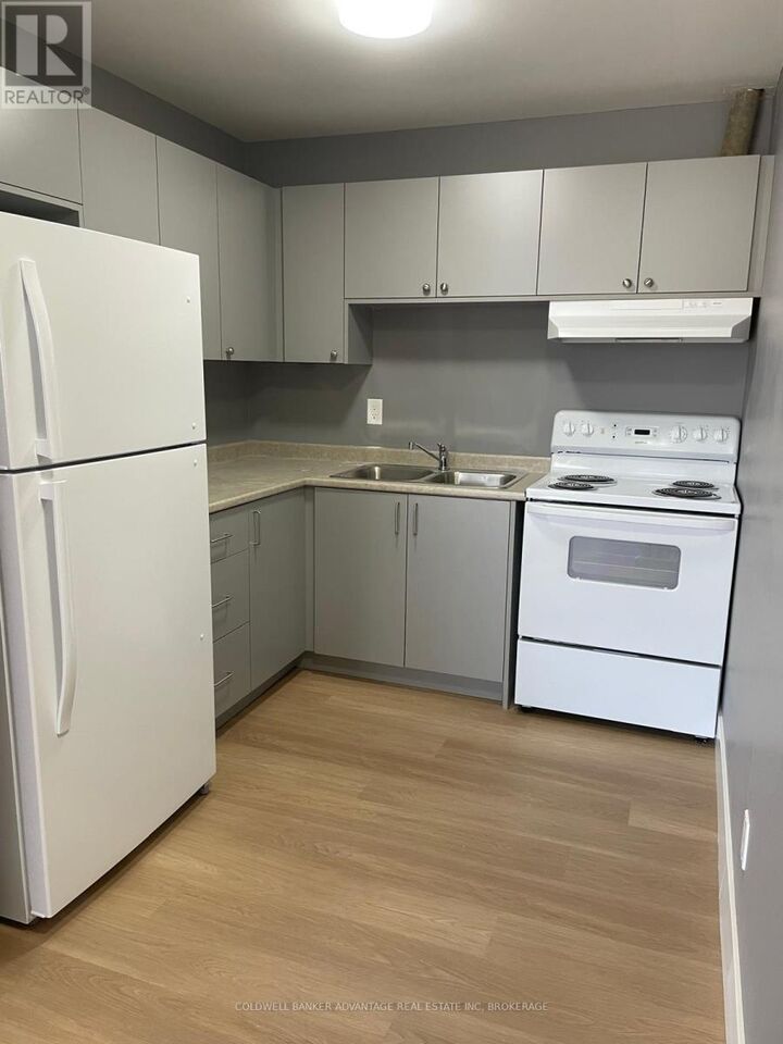 Photo de la propriété:  55 McAlpine Avenue South 105  ON L3B 1T7 