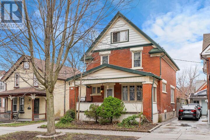 Property Photo:  327 Park Street  ON N2G 1N2 