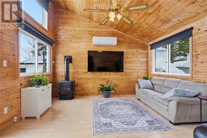 Property Photo: 26 Presqu'Ile Road ON P0H 2M0