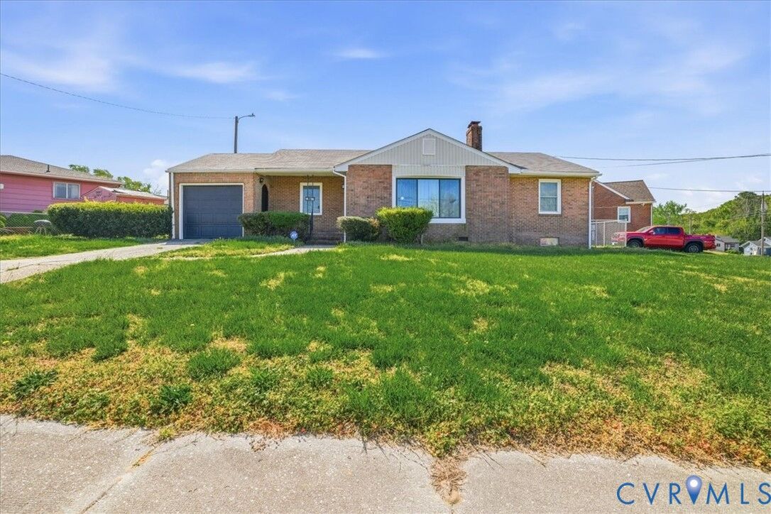 Property Photo:  911 Augusta Avenue  VA 23803 