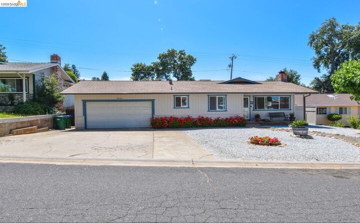 Property Photo:  10569 Jim Brady Rd  CA 95327 