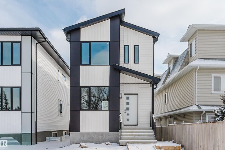 Property Photo:  9707 157 St NW NW  AB T5P 2T4 