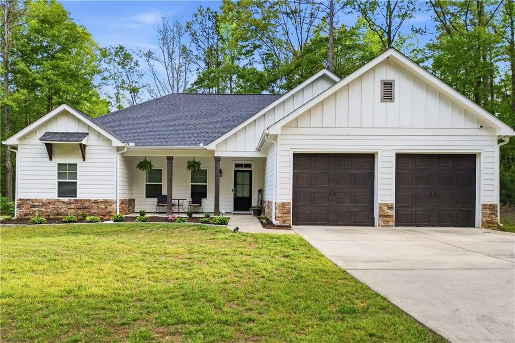 Property Photo:  186 Chester Harris Drive  GA 30132 