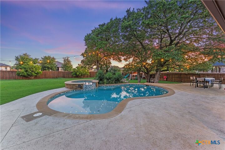 Property Photo:  8324 Cates Creek Drive  TX 76571 