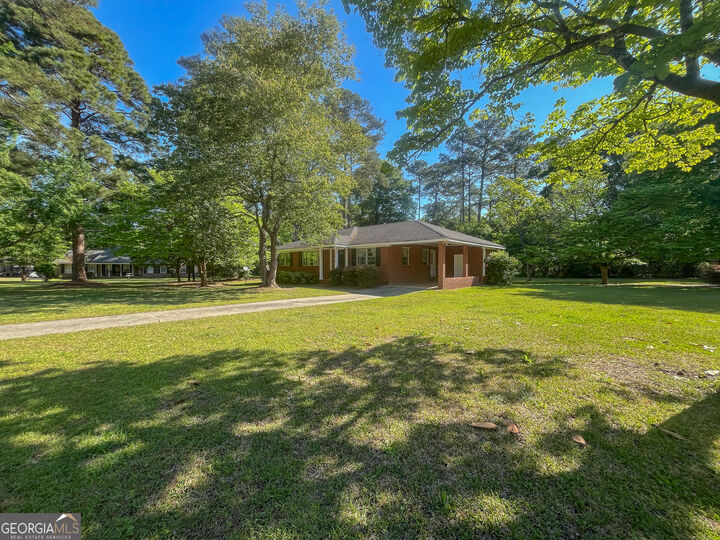 Property Photo:  1303 Skyline Drive  GA 31021 