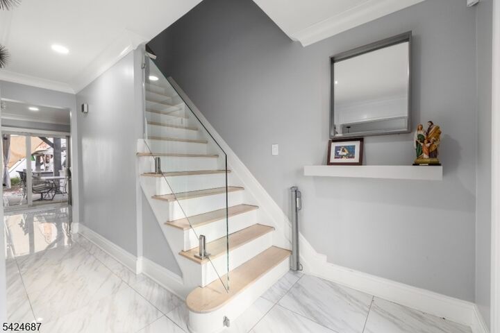 Property Photo:  148 Jockey Hollow Way  NJ 07083 