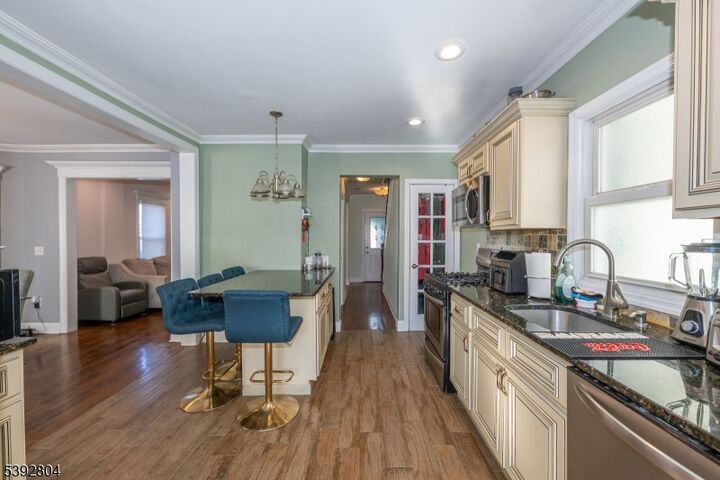 Property Photo: 807 Jaques Ave NJ 07065