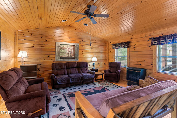 Property Photo: 615 Harold Drive TN 37803