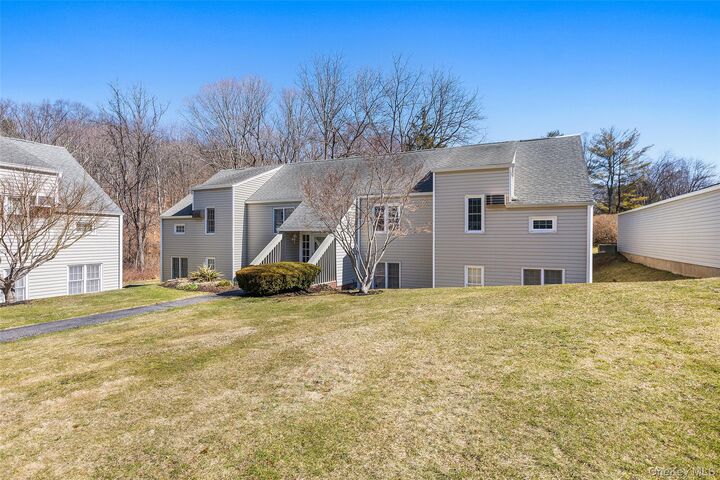 Property Photo:  104 Holly Stream Court  NY 10509 