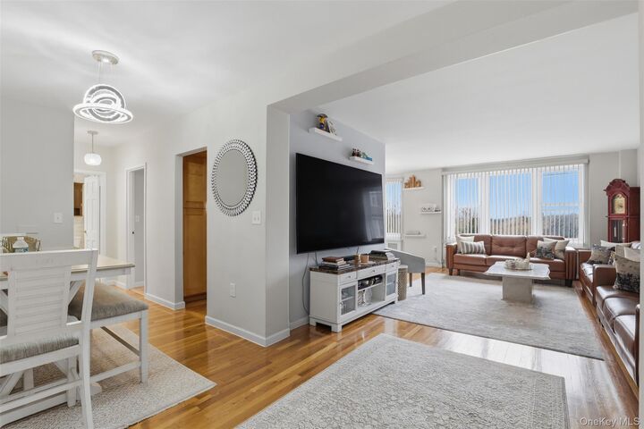 Property Photo: 333 Bronx River Road 616 NY 10704