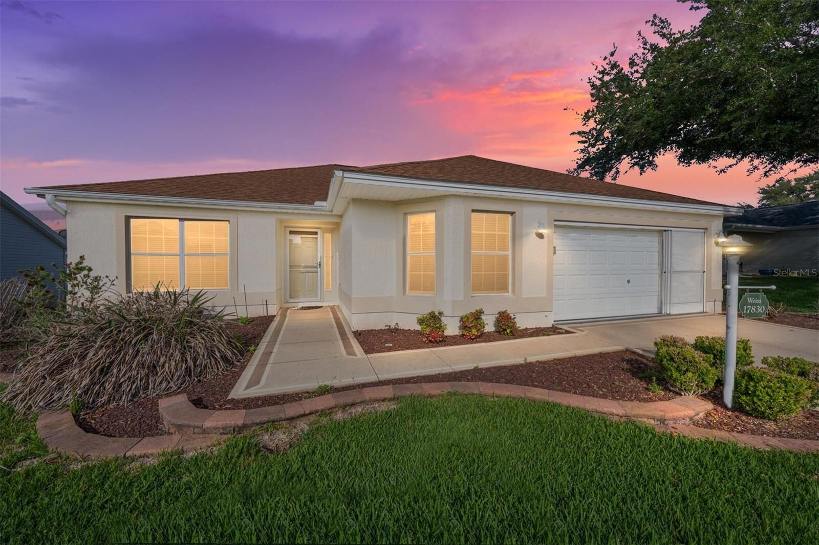 Property Photo: 17830 SE 88th Cascade Court FL 32162