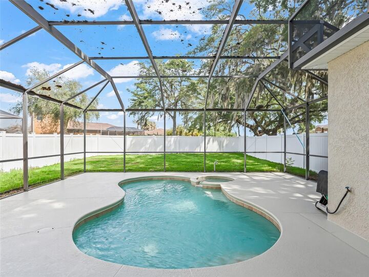 Property Photo:  4942 NE 123rd Lane  FL 34484 