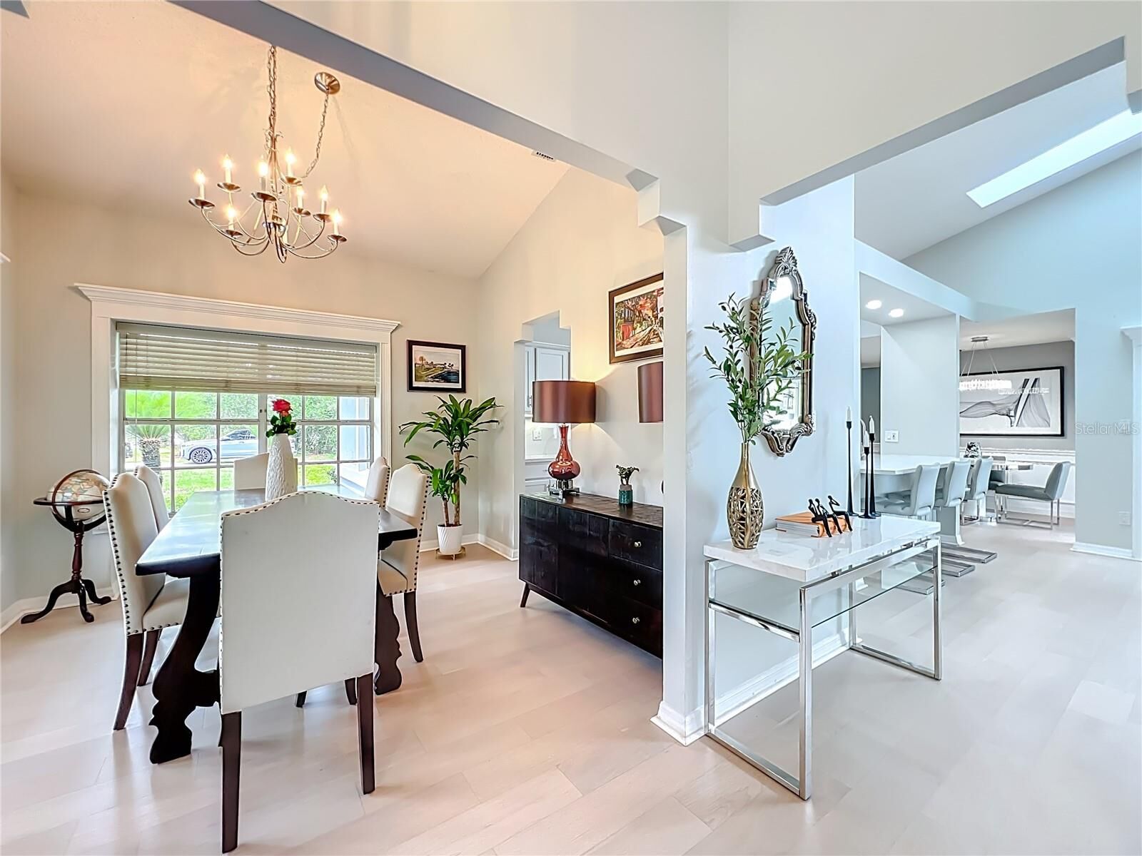 Property Photo: 200 Colonial Lane FL 32750