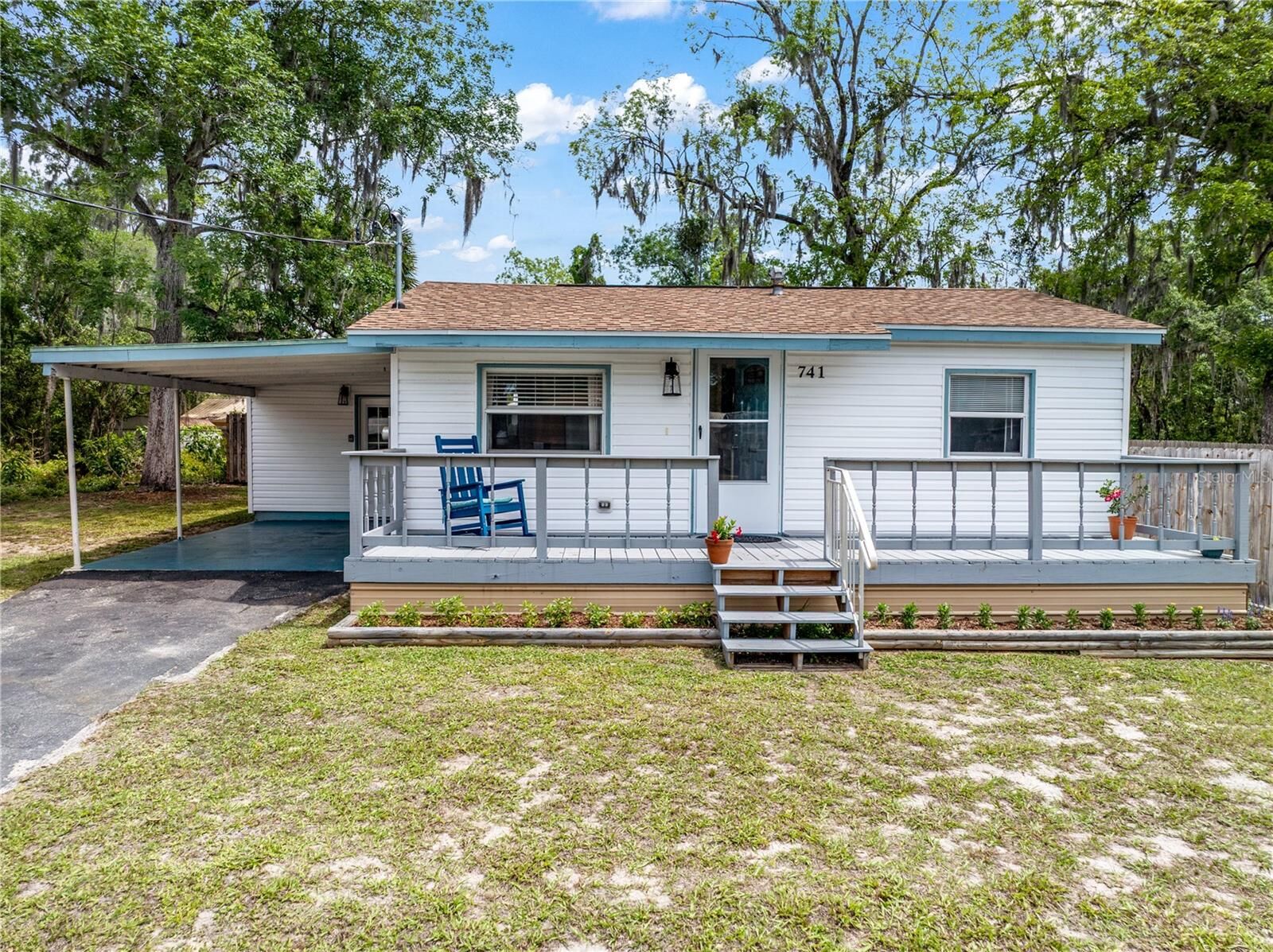 Property Photo:  741 S Kauri Way  FL 34450 