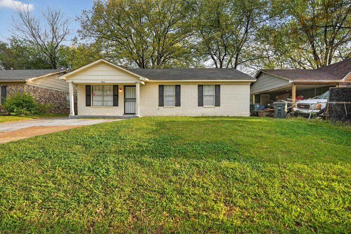 Property Photo: 3452 Dobbin Ferry Ave TN 38118