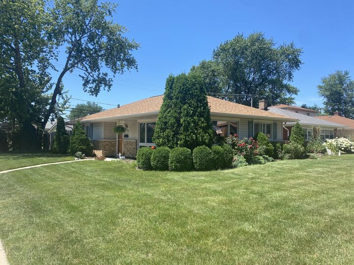 Property Photo: 9966 S California Avenue IL 60805