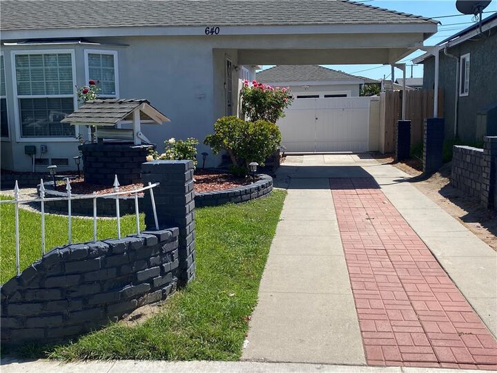 Property Photo:  640 E Harding  CA 90805 