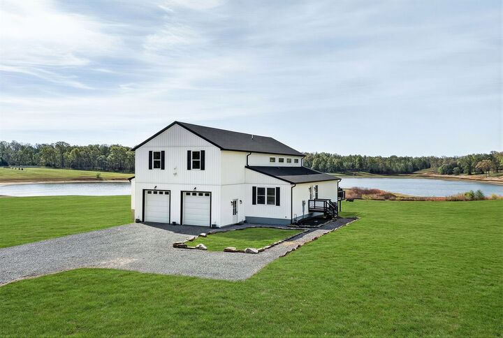 Property Photo: 702 Starlight Rd TN 37110