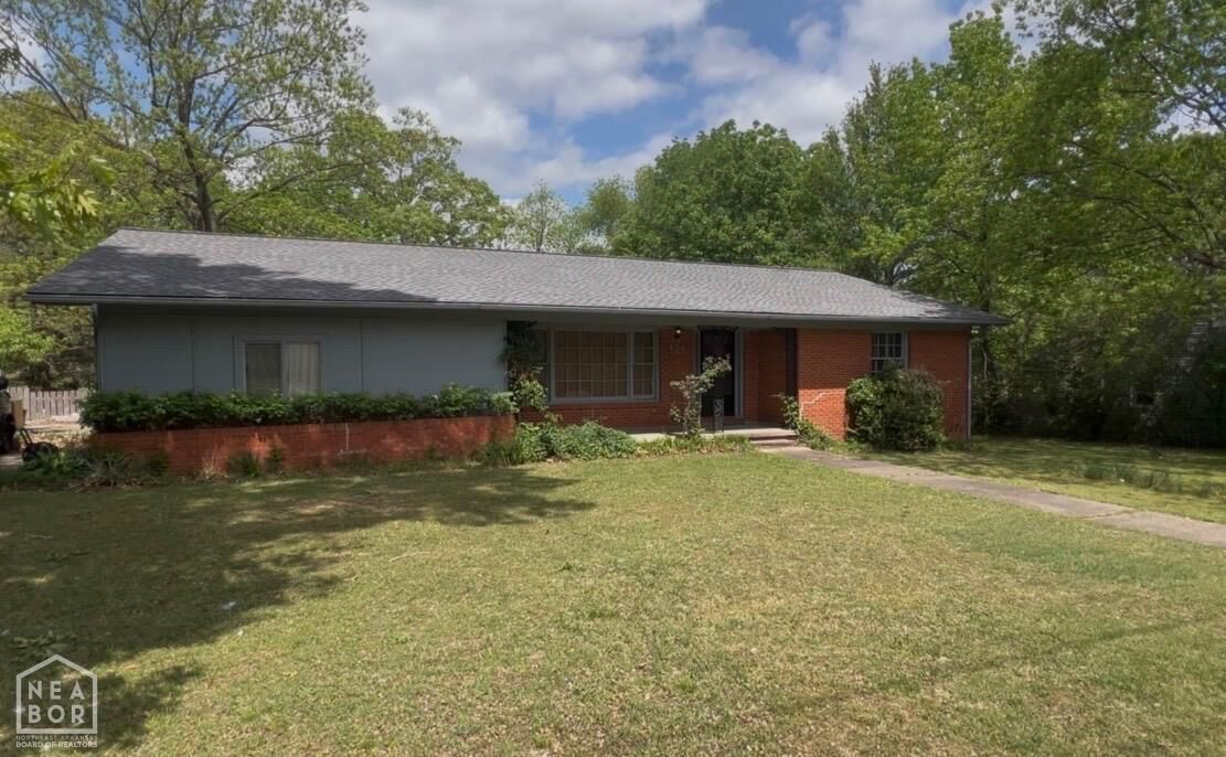 Property Photo:  404 Wilkins Avenue  AR 72401 