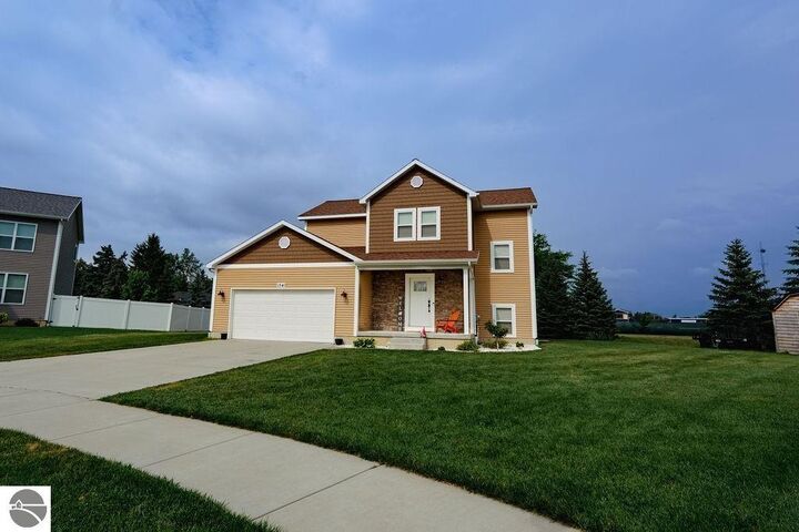 Property Photo:  1541 Batson Place  MI 48858 
