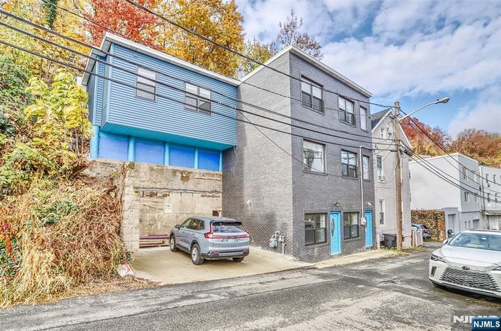 Property Photo:  9017 Riverside Place House  NJ 07047 