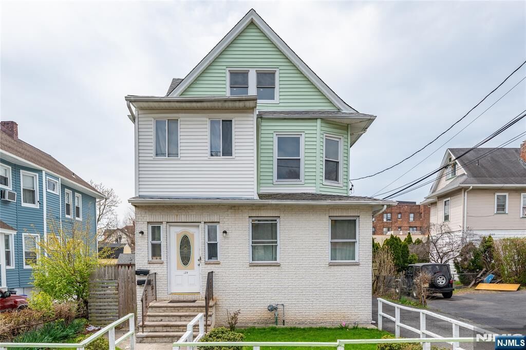 Property Photo:  129 Howard Avenue  NJ 07055 