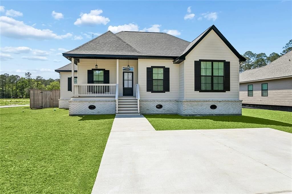 Property Photo:  60399 Vermillion Drive  LA 70445 