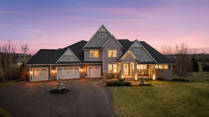 Property Photo:  1970 Paris Avenue N  MN 55082 