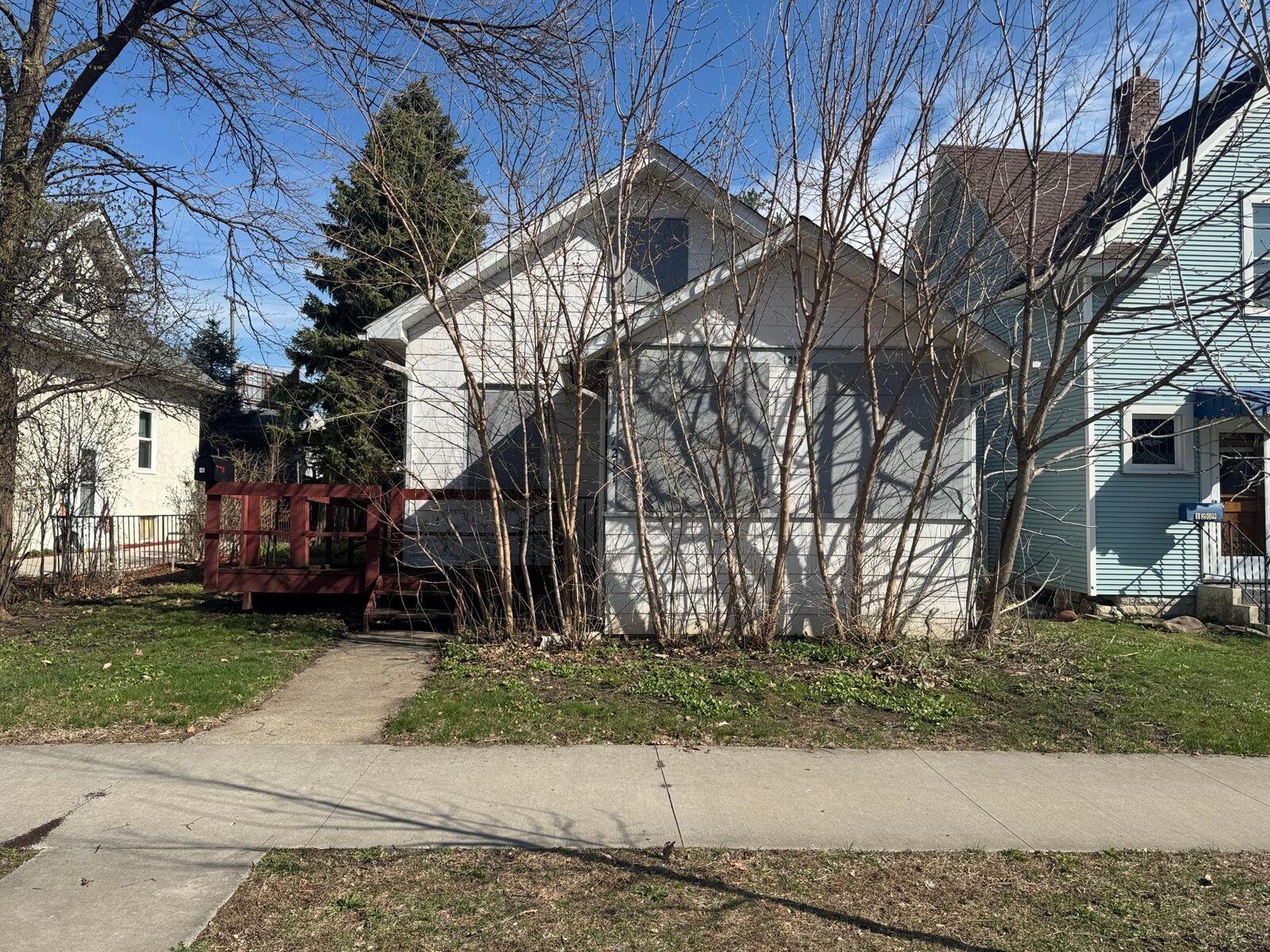 Property Photo:  1211 Juno Avenue  MN 55116 