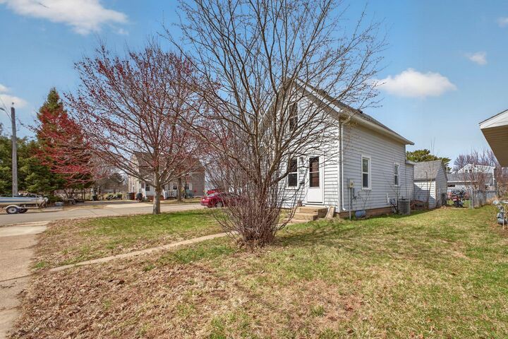 Property Photo:  701 10th Avenue SE  MN 55912 