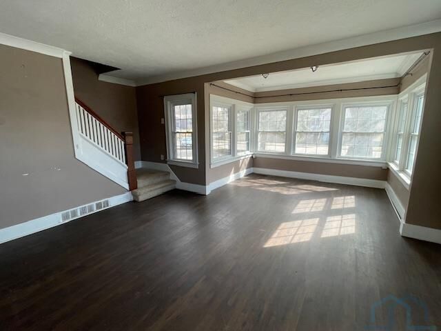 Property Photo:  219 36th St  IA 51104 