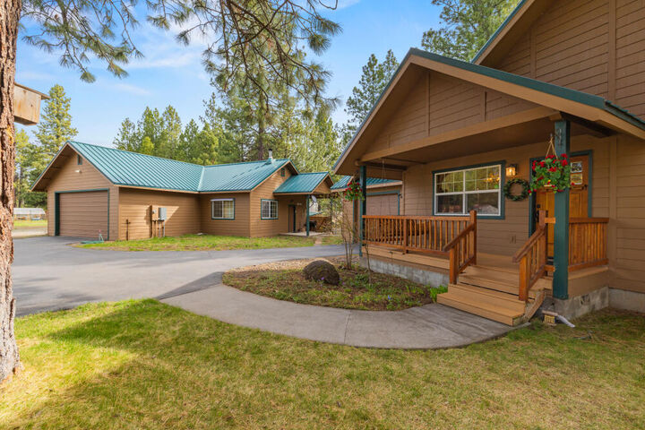 Property Photo:  25437 Rocky Point Road  OR 97601 