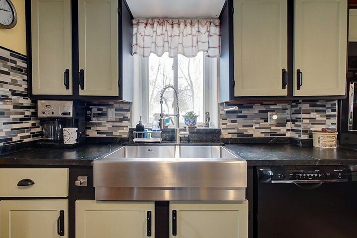 Property Photo: 90 Arbor St MA 01462