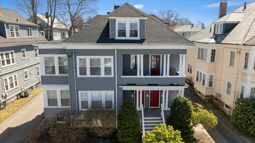 Property Photo:  13 Roslyn Street 3  MA 01970 