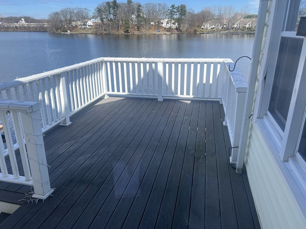 Property Photo:  147 Lake Ave 147  MA 01604 