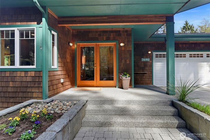 Property Photo:  5690 NE Wild Cherry Lane  WA 98110 