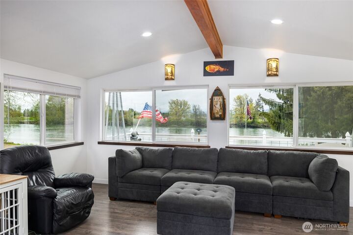 Property Photo:  24401 S Skagit Hwy  WA 98284 