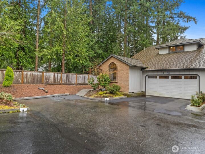 Property Photo:  14300  Trillium Blvd SE 8  WA 98012 