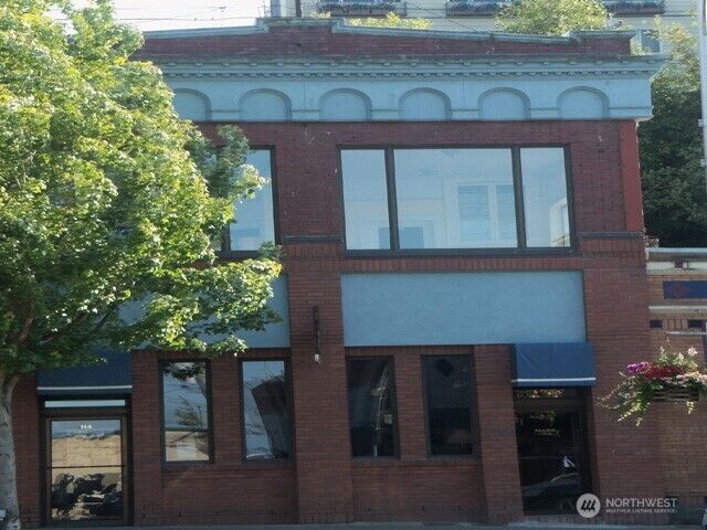 Property Photo:  112 1/2 E 1st Street  WA 98362 