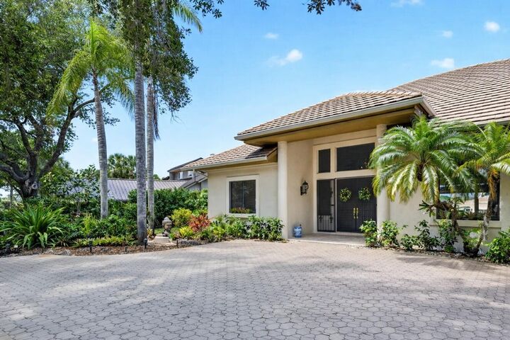Property Photo: 6460 SE Winged Foot Drive FL 34997