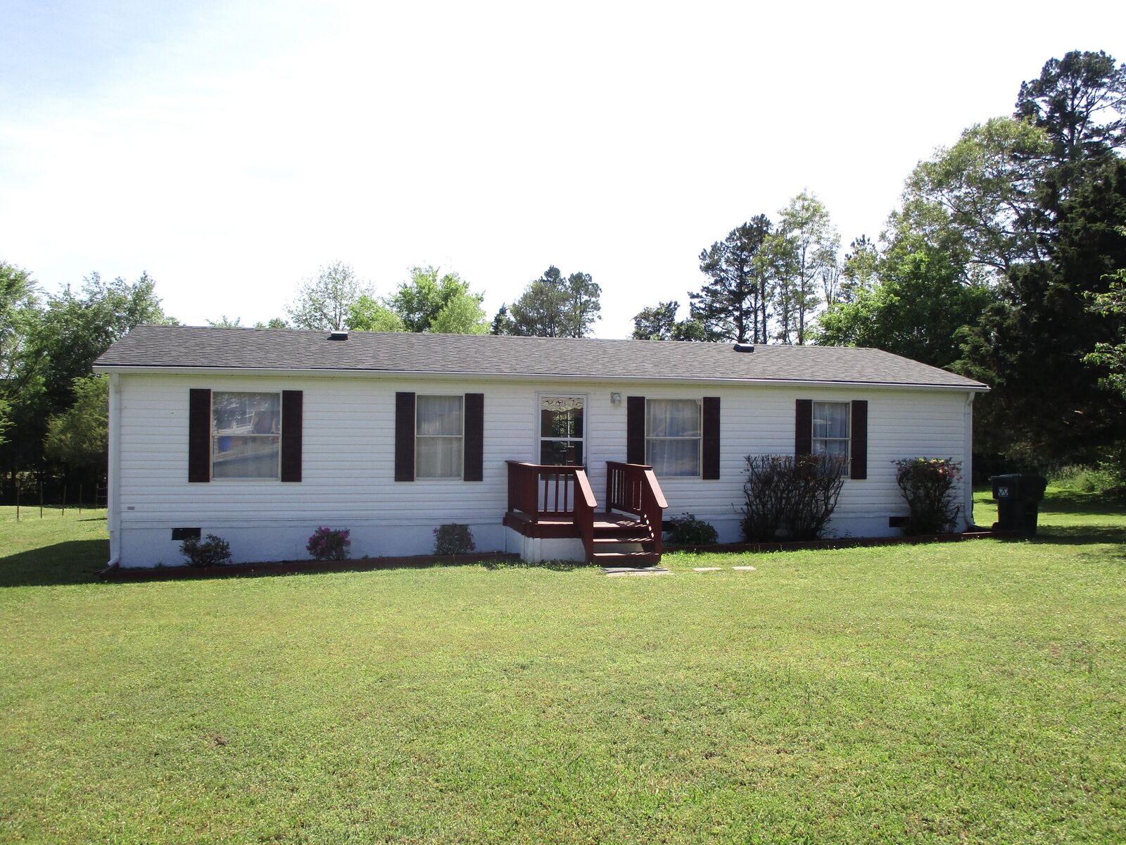 Property Photo:  182 W Meadows Lane NE  TN 37312 