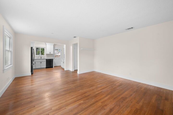 Property Photo:  36 Park Ave  FL 32084 